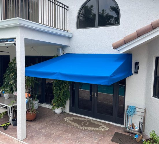 Dialux MIA custom awnings and gazebos for outdoor spaces